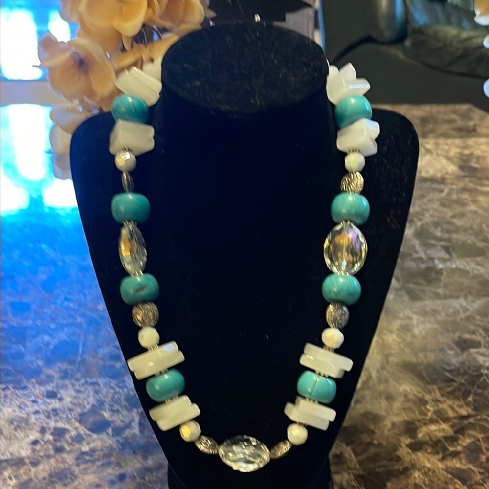 Elegant Turquoise and White Beaded Necklace